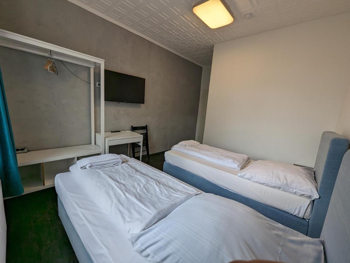 Tempelhof - City-messe-arena Hotel Köln